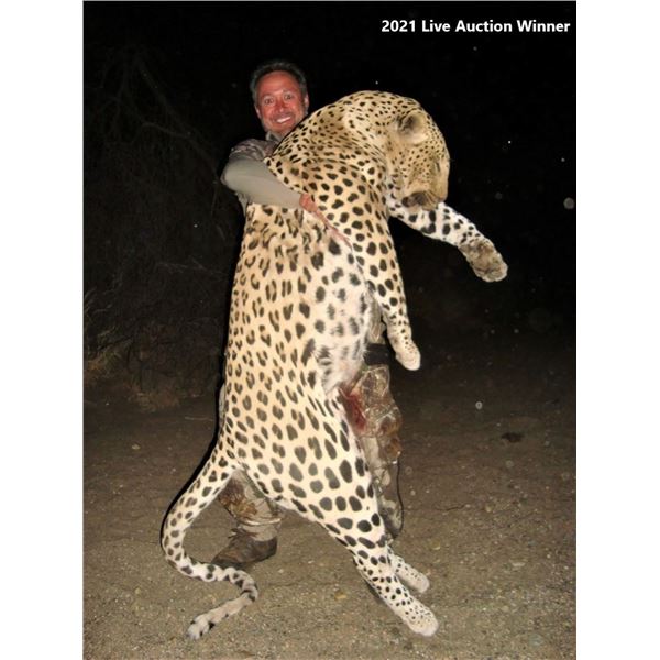 Namibia: 14 Day Leopard Safari for 1 Hunter, Includes 1 Leopard & 2 Hartman (Mountain) Zebra