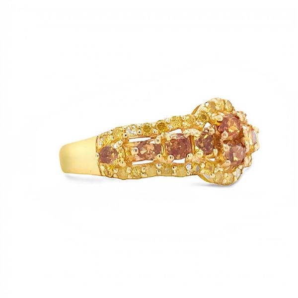 18K Colored Diamond Ring