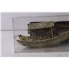 Image 2 : Small Oriental Boat Figurine in Case