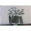 Image 1 : Box of 26-5/16"x6" Toggle Bolts