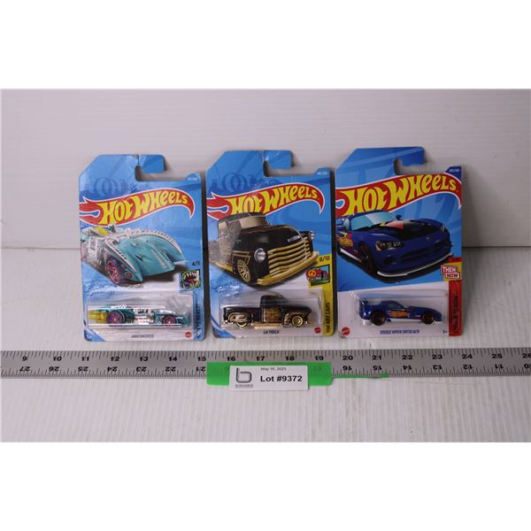 (3) Hot Wheels Toy Cars (NIB)