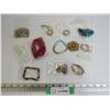 Image 1 : Assorted Costume Jewelry Pieces