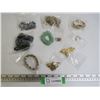 Image 1 : Assorted Costume Jewelry Pieces