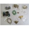 Image 7 : Assorted Costume Jewelry Pieces