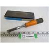 Image 1 : Sharpening Stone - Chipped 1/2" Chisel