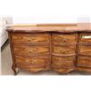 Image 4 : *Queen Anne Style Dresser with Mirror - 64" x 19" x 32"