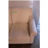 Image 4 : *White Love Seat - 58" x 36" x 35"