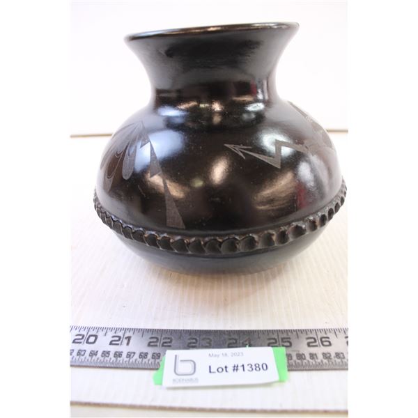 Black Pottery Flat Rounded Vase