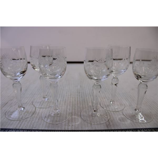 (6) Romanian Etched Glass Sunflowers Design Wine Glasses