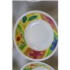 Image 6 : (16) Plastic Flower Design Bowls