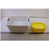 Image 1 : (2) White Baskets+ (14) Yellow Oval Plastic Basket