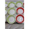Image 4 : (16) Green Plastic Bowls+ (3) Red Plastic Bowls