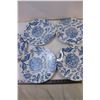 Image 3 : (9) Plastic Blue Flower Plates