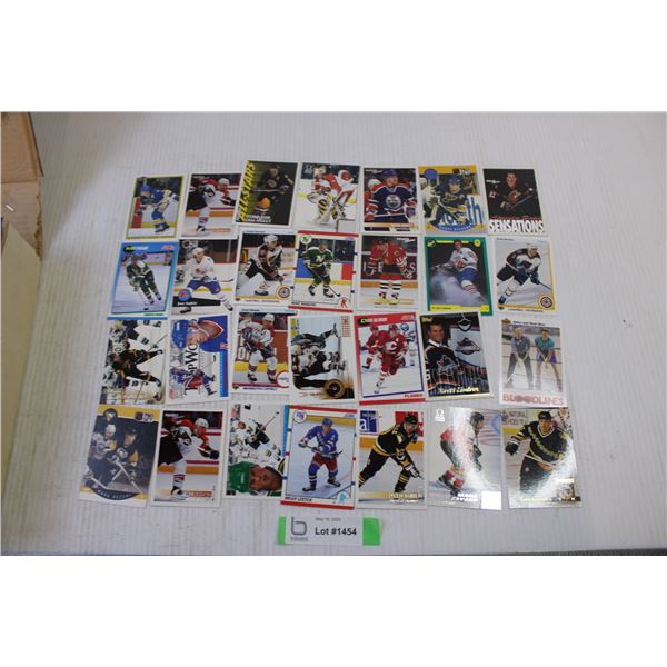 Approximately 2000 Hockey Cards