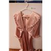 Image 2 : Extra Small Vintage Pink Robe