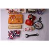 Image 3 : Lot of Vintage Toys and Games - Mickey Mouse, Blocks, etc.