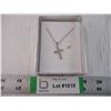 Image 1 : 925 Silver Cross Pendant with 20" Silver Chain