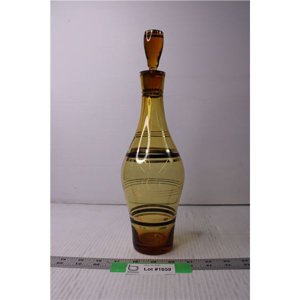 Amber Wine Decanter and Stopper