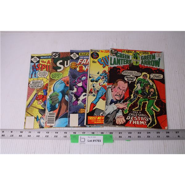 (5) Assorted Vintage Comic Books - Spiderman, Fantastic Four, Green Lantern