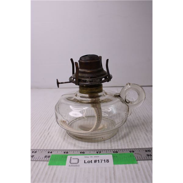 Finger Kerosene Lamp