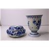 Image 3 : (2) Vintage Delft Vase and Trinket Dish