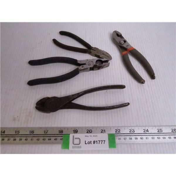 (4) Pair of Pliers & Side Cutters