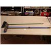 Image 1 : *(2) Brooms