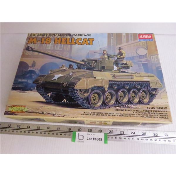 M-18 Hellcat Gun Motor Carriage Model (box opened unused) 1/35 scale