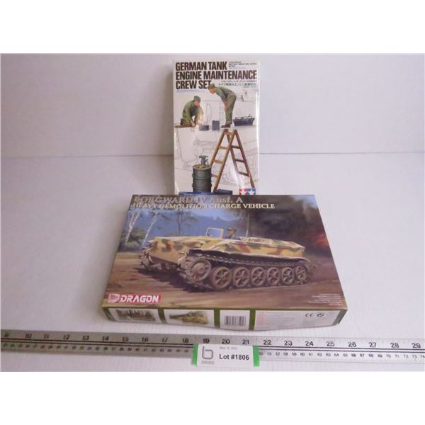 Borgward IV Ausf. A Model (box opened unused) 1/35 scale - German Tank Maintenance Crew (NIB)