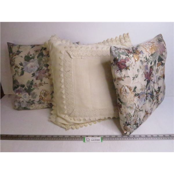 (3) Cushions