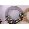 Image 2 : *Led Rattan Balls String Lights+(2) Wreaths With Flowers+ (2) Cloths