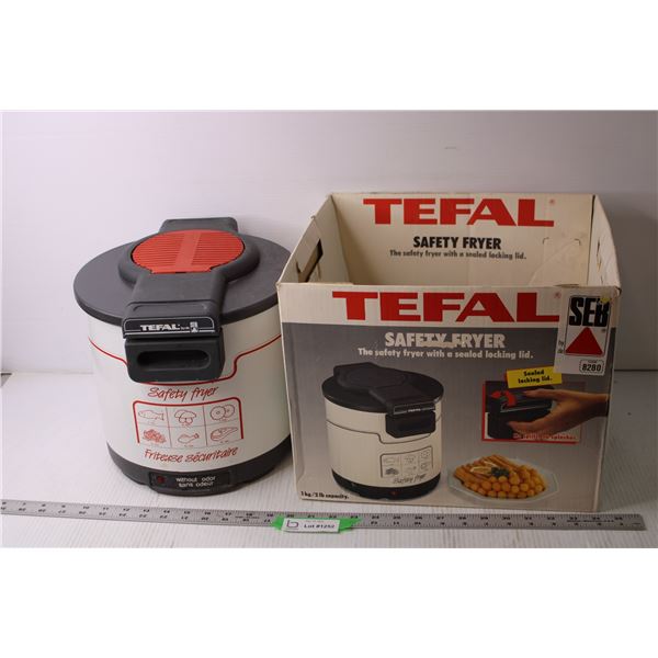 Tefal Deep Fryer (Working)