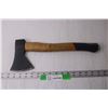 Image 1 : Small Hatchet (Cracked Handle)