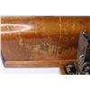 Image 4 : *Antique Singer Sewing Machine in Wooden Case with Key
