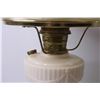 Image 5 : *Milk Glass Lincoln Drape Alladin Lamp