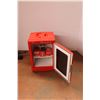 Image 4 : *Coca Cola Mini Fridge - 13" x 14" x 18 1/2"