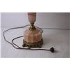 Image 4 : *Vintage Slag Glass Lamp