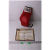 Image 1 : Autographed Red Everlast Boxing Glove - Roberto Duran