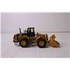 Image 2 : Die Cast CAT- 980G Wheel Loader