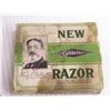 Image 4 : Vintage Gillette Razor in Box