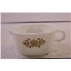 Image 2 : Pyrex Dining Golden Butterfly Gravy Dish
