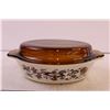 Image 2 : Vintage Pyrex Casserole Dish