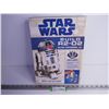 Image 1 : Star Wars Deluxe Paper Model Kit (R2 - D2)