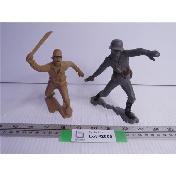 (2) Louis Marx & Co. Plastic Figurines