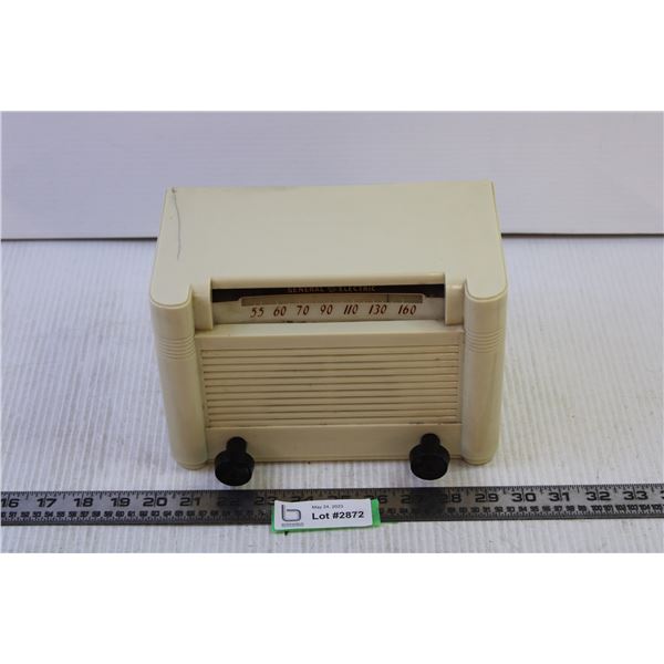 General Electric Battery Radio (Untested)