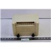 Image 1 : General Electric Battery Radio (Untested)