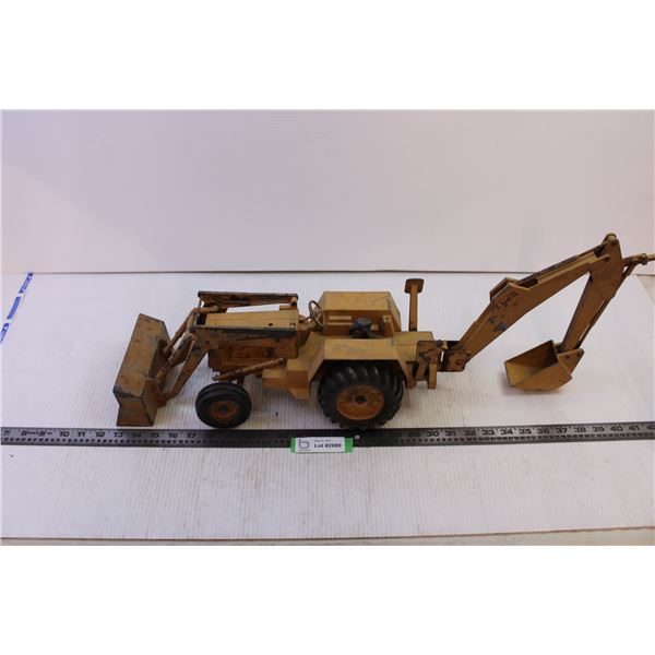 Vintage ERTL 755 Ford Backhole Toy 1/12 Scale