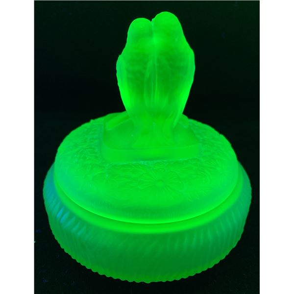 Art Deco 1920's Frosted Ice Green / Uranium Glass "LOVE BIRDS" covered Powder Jar. RARE!