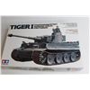 Image 5 : Tiger 1 Tank - (1/35 Scale model kit) - (box opened - unused)