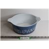 Image 1 : Pyrex Blue & White Casserole Dish